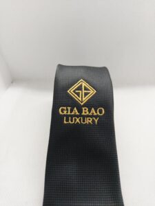 Thêu logo cà vạt Gia Bảo Luxury